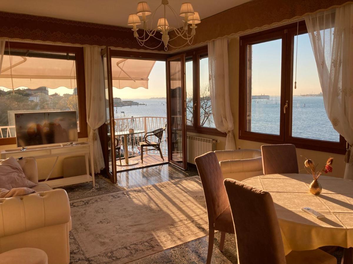 Oasis Golden Lagoon Chalet 베니스-리도 외부 사진
