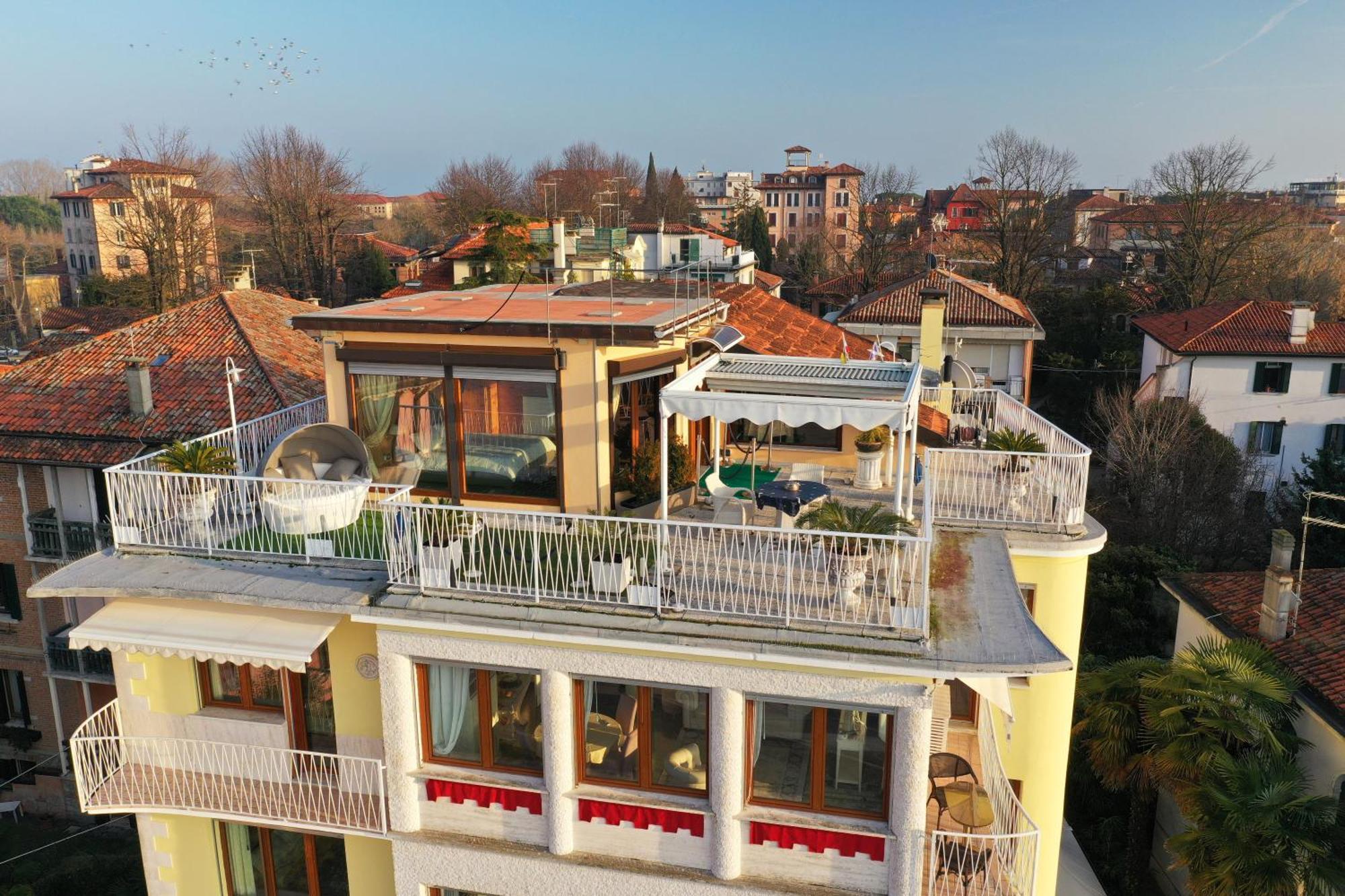Oasis Golden Lagoon Chalet 베니스-리도 외부 사진