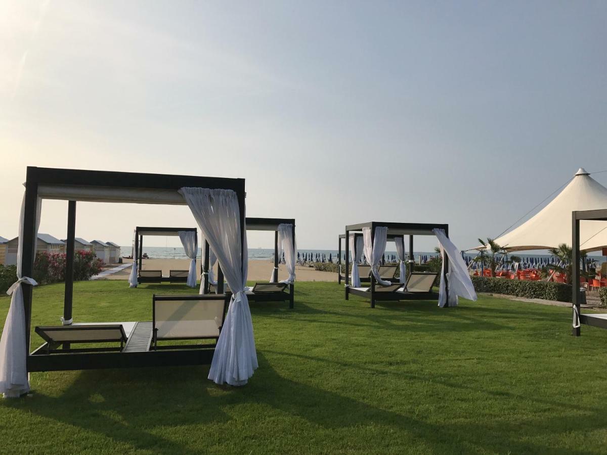 Oasis Golden Lagoon Chalet 베니스-리도 외부 사진